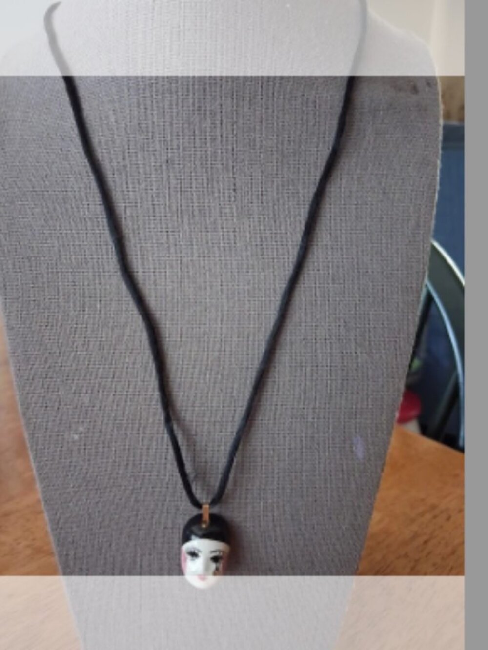 Vintage Kathleen Thomas Ceramic Face pendant